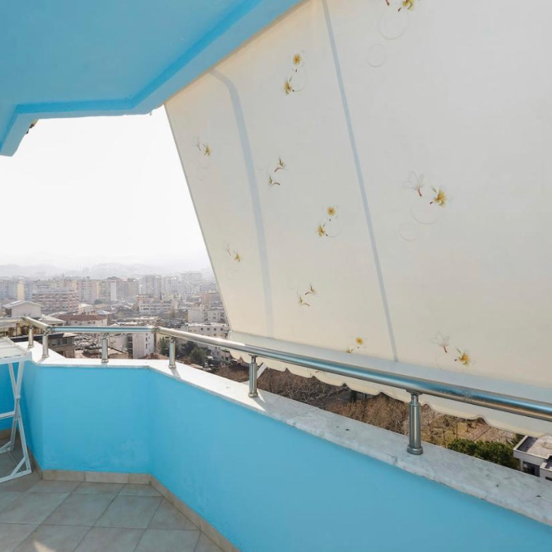 Apartament 3+1, Myslym Shyri